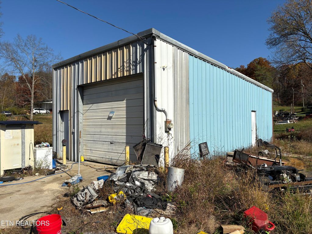 Photo of 9427 Smoky Row Rd, Strawberry Plains, TN 37871 (MLS # 1320930)