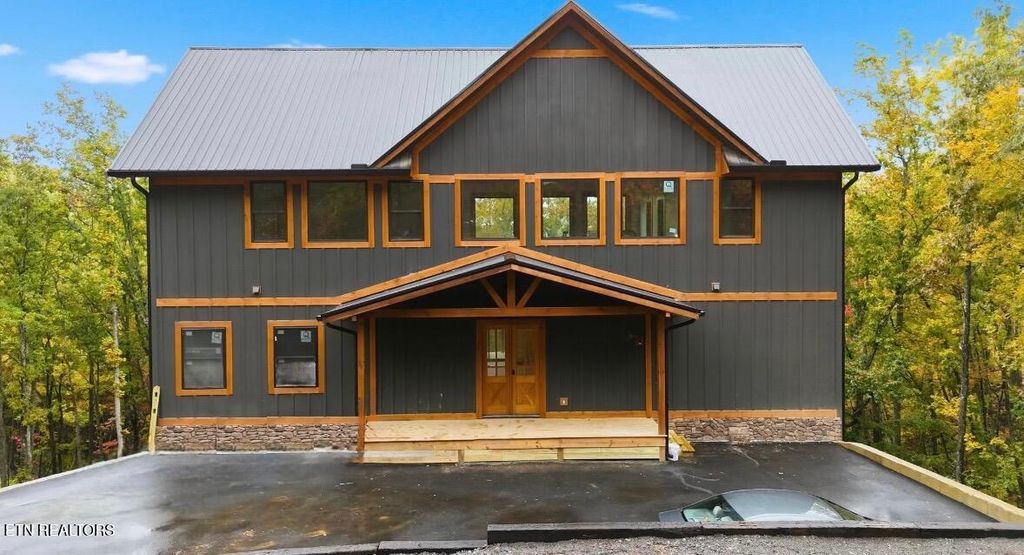 Photo of 1950 Spurling Rd, Sevierville, TN 37862 (MLS # 1322129)