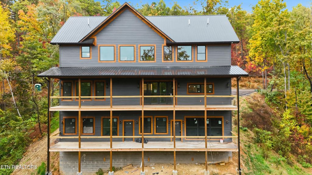 Photo of 1950 Spurling Rd, Sevierville, TN 37862 (MLS # 1322129)