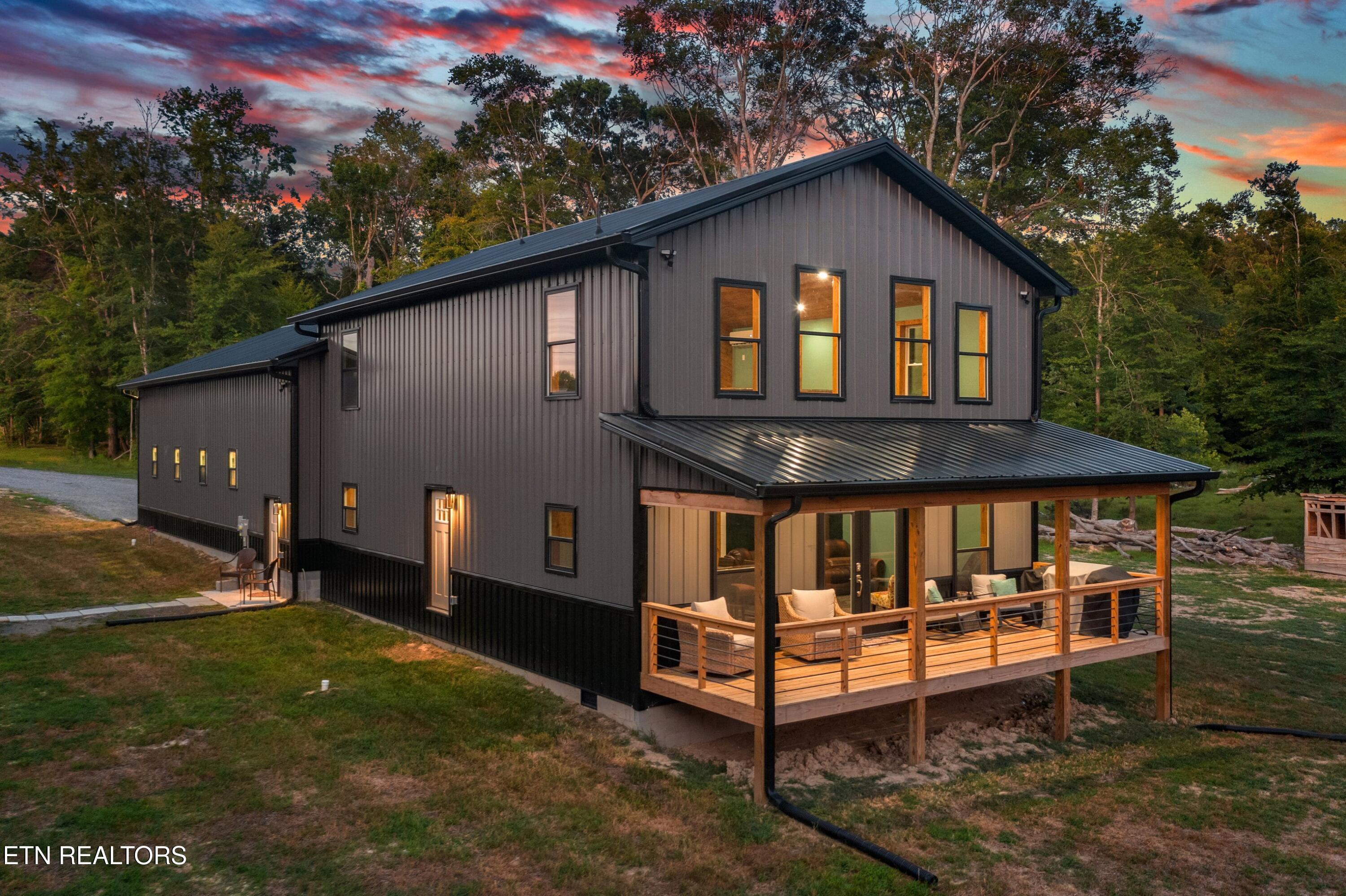1689 E Highway 25 70