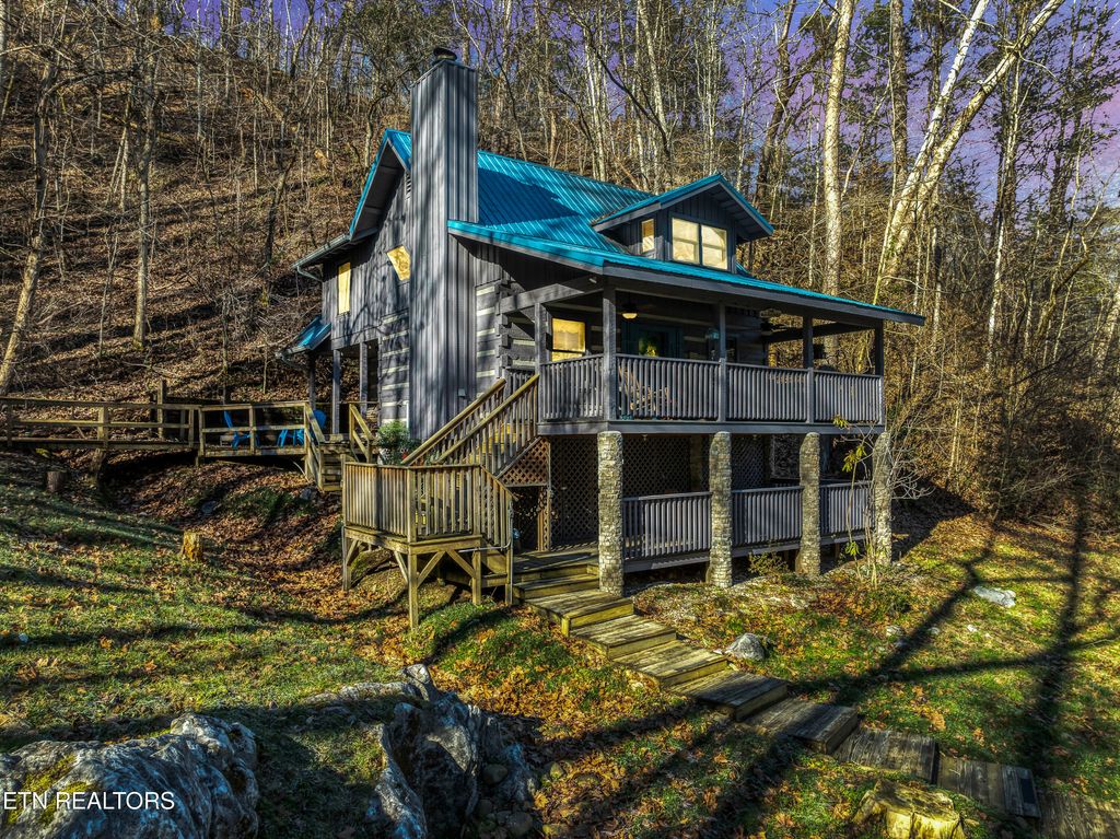 Photo of 260 Black Mash Hollow Rd, Townsend, TN 37882 (MLS # 1326849)