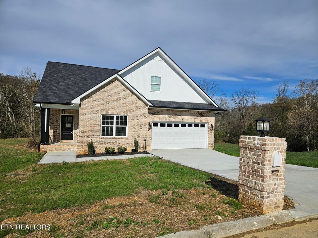 Photo of 548 Running Brook Drive, Strawberry Plains, TN 37871 (MLS # 1276231)