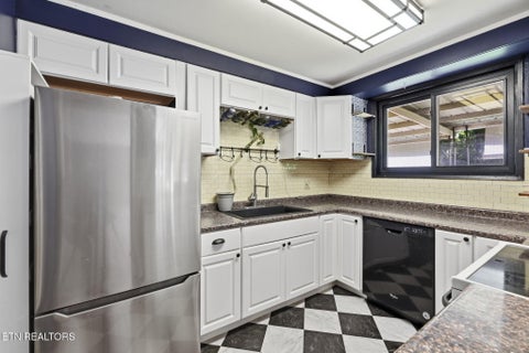 Tiny photo for 610 Michigan Ave, Oak Ridge, TN 37830 (MLS # 1353821)