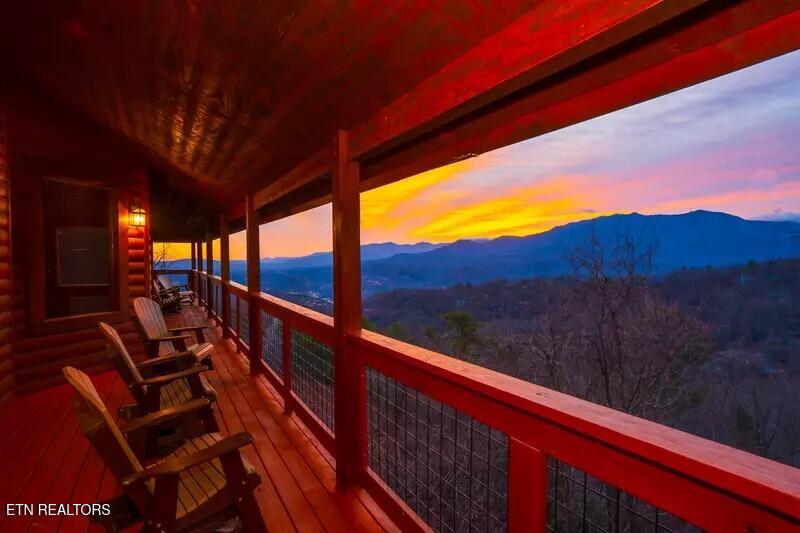 1215 Ski View Drive
