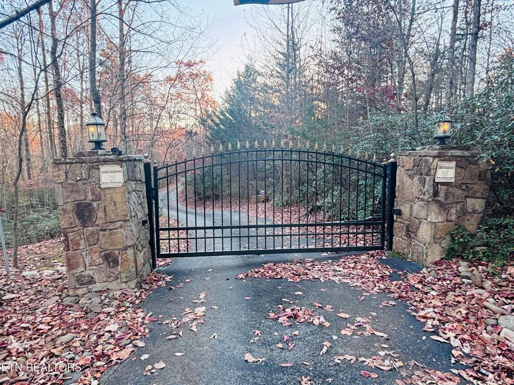 Photo of 1260 Davidson Drive, Monterey, TN 38574 (MLS # 1322130)