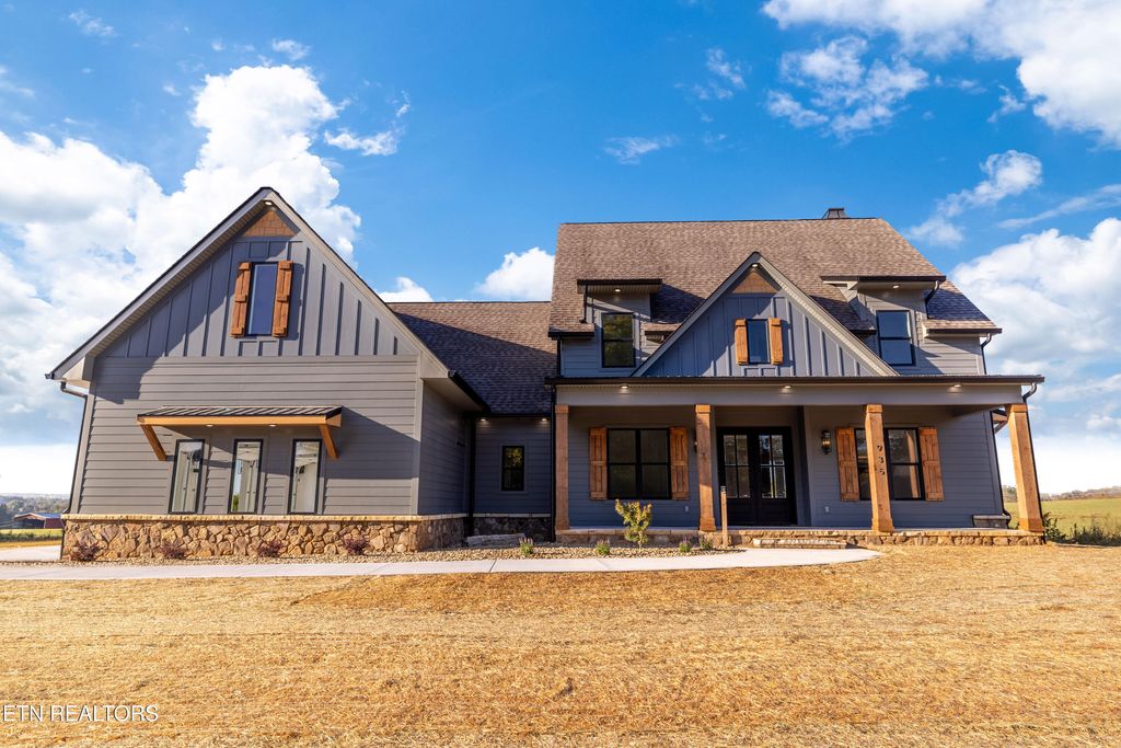 Photo of 935 Herbert Drive, Greenback, TN 37742 (MLS # 1262157)