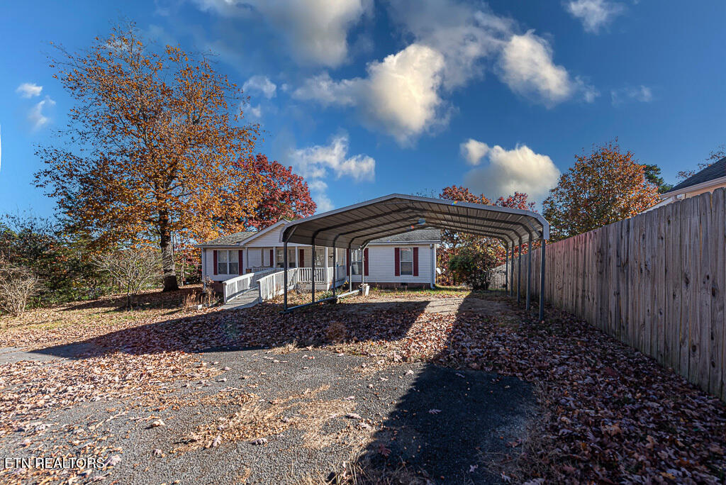 1835 SW Circle Drive