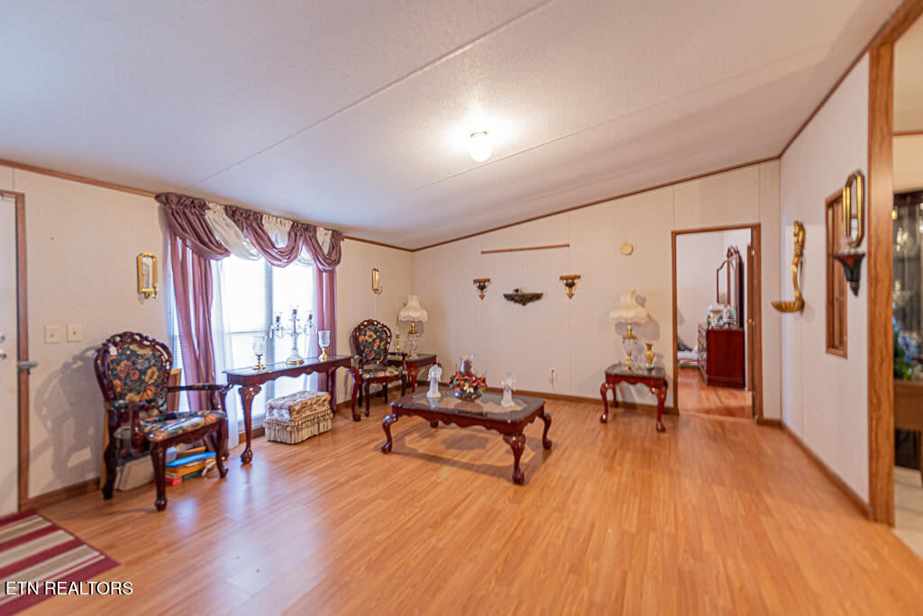 1835 SW Circle Drive