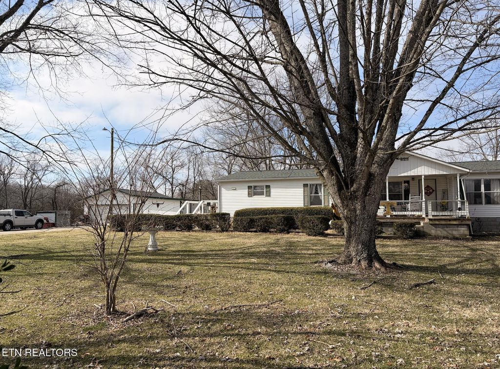 Photo of 65 Dorton Access Rd, Crossville, TN 38555 (MLS # 1328839)