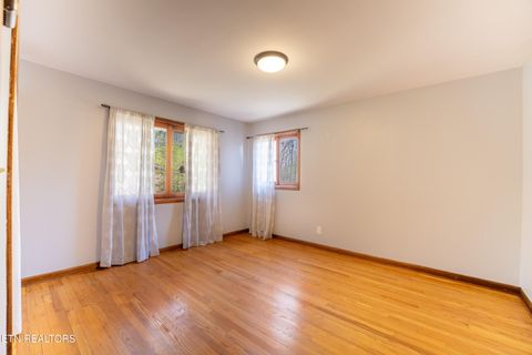 Tiny photo for 106 Disston Rd, Oak Ridge, TN 37830 (MLS # 1334866)