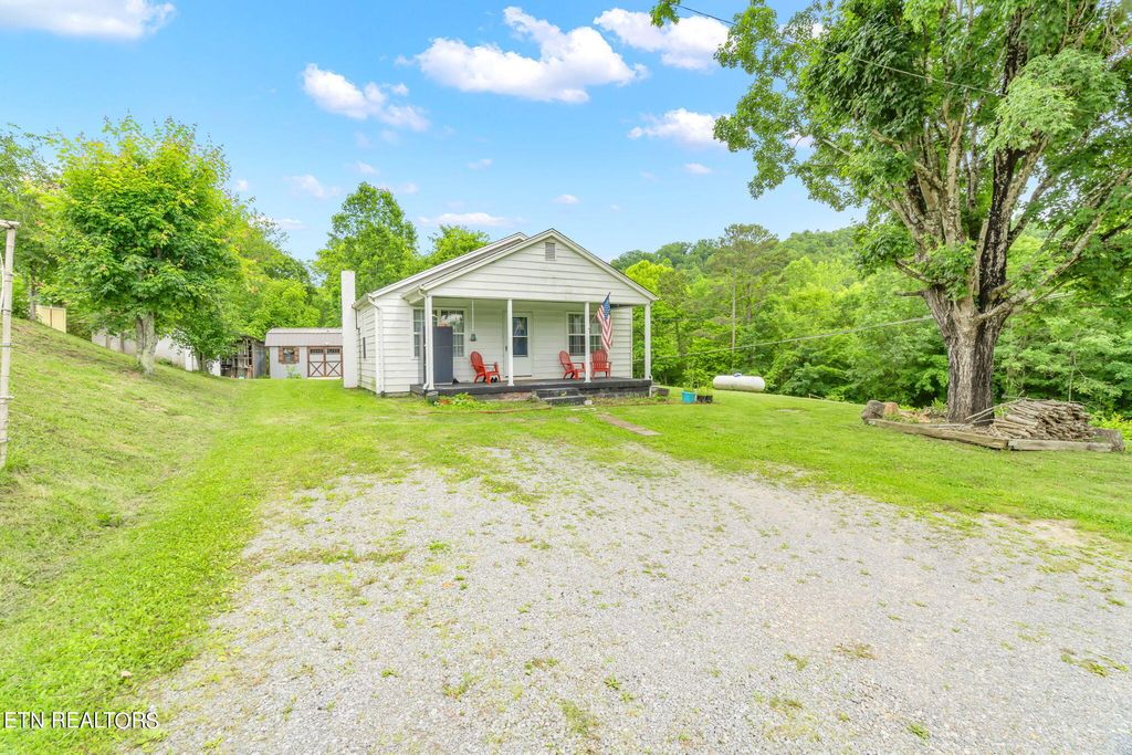 Photo of 187 Monroe Rd, Maynardville, TN 37807 (MLS # 1264780)