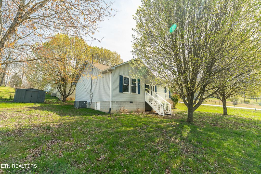 Photo of 109 Miles Lane, LaFollette, TN 37766 (MLS # 1333686)