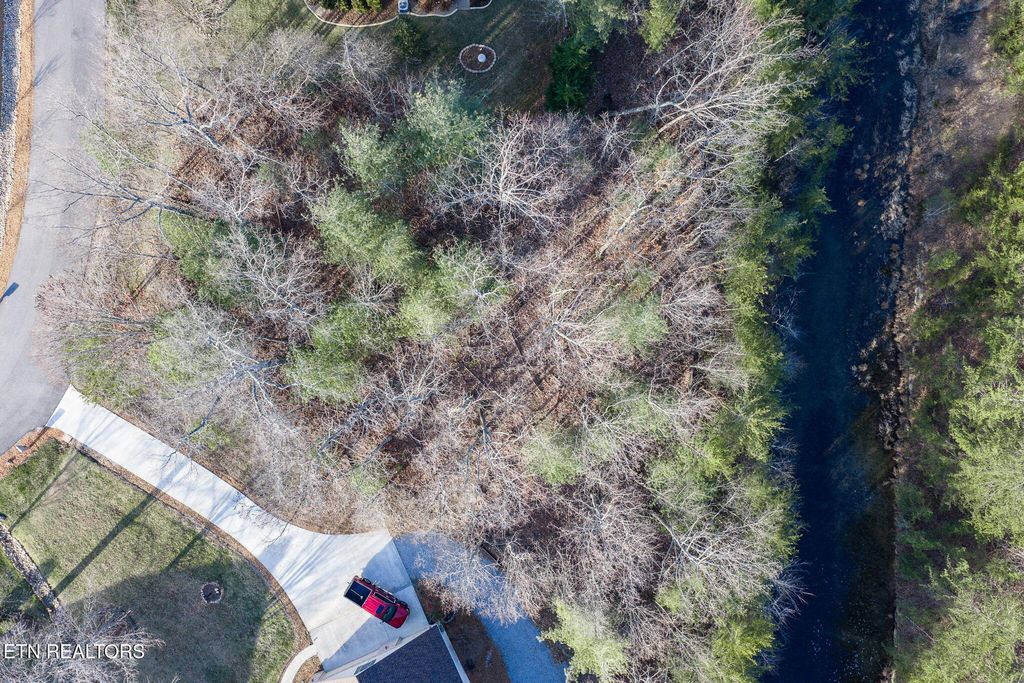 Photo of 26 Camden Court, Fairfield Glade, TN 38558 (MLS # 1327336)