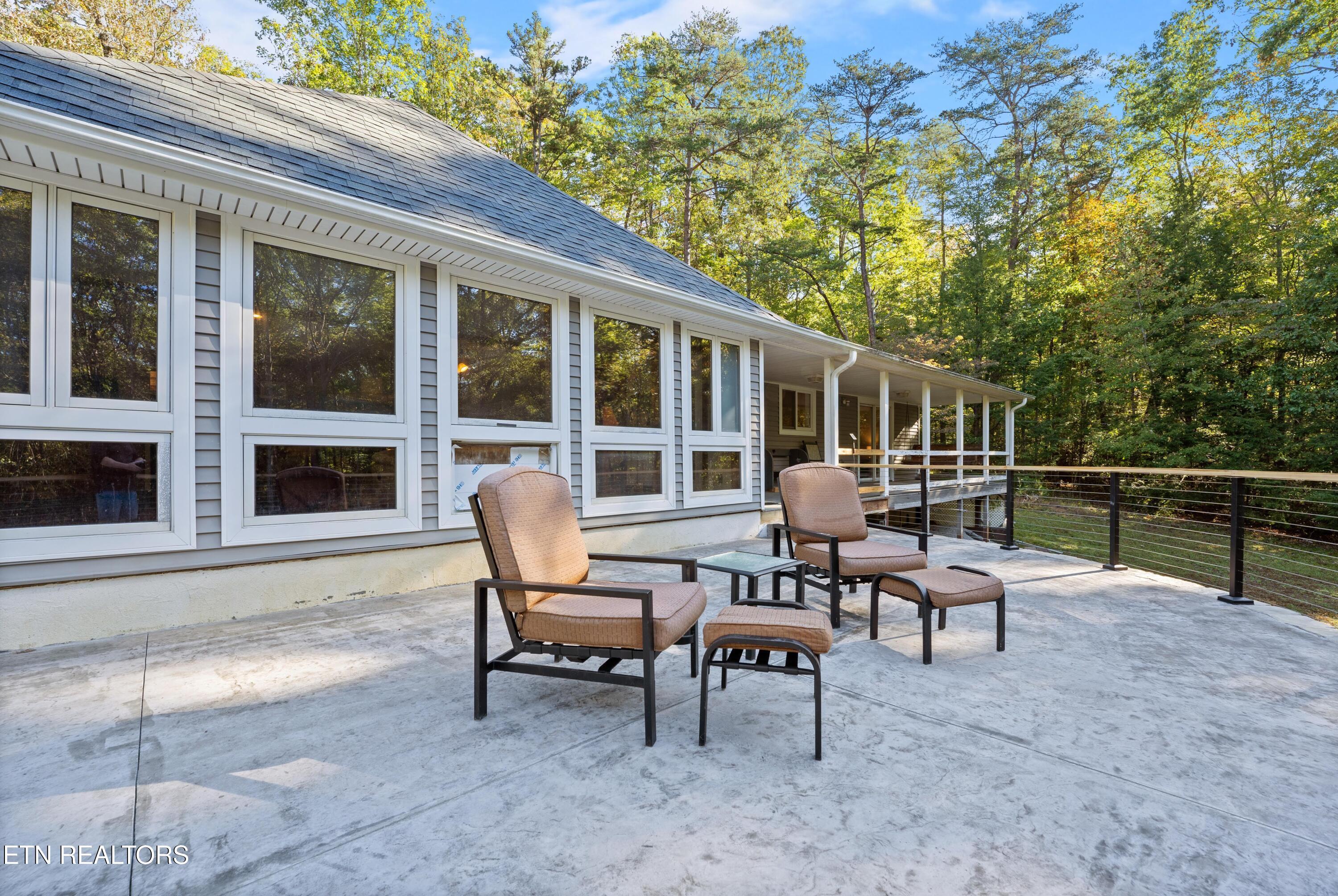303 Cumberland Cove Rd