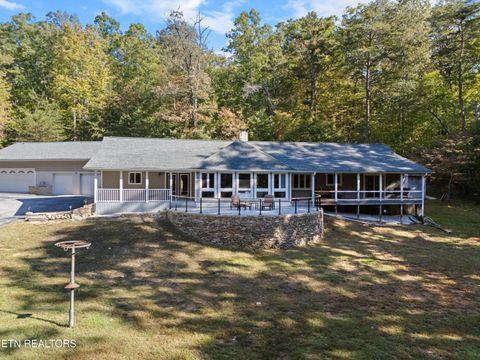 303 Cumberland Cove Rd Monterey TN 38574
