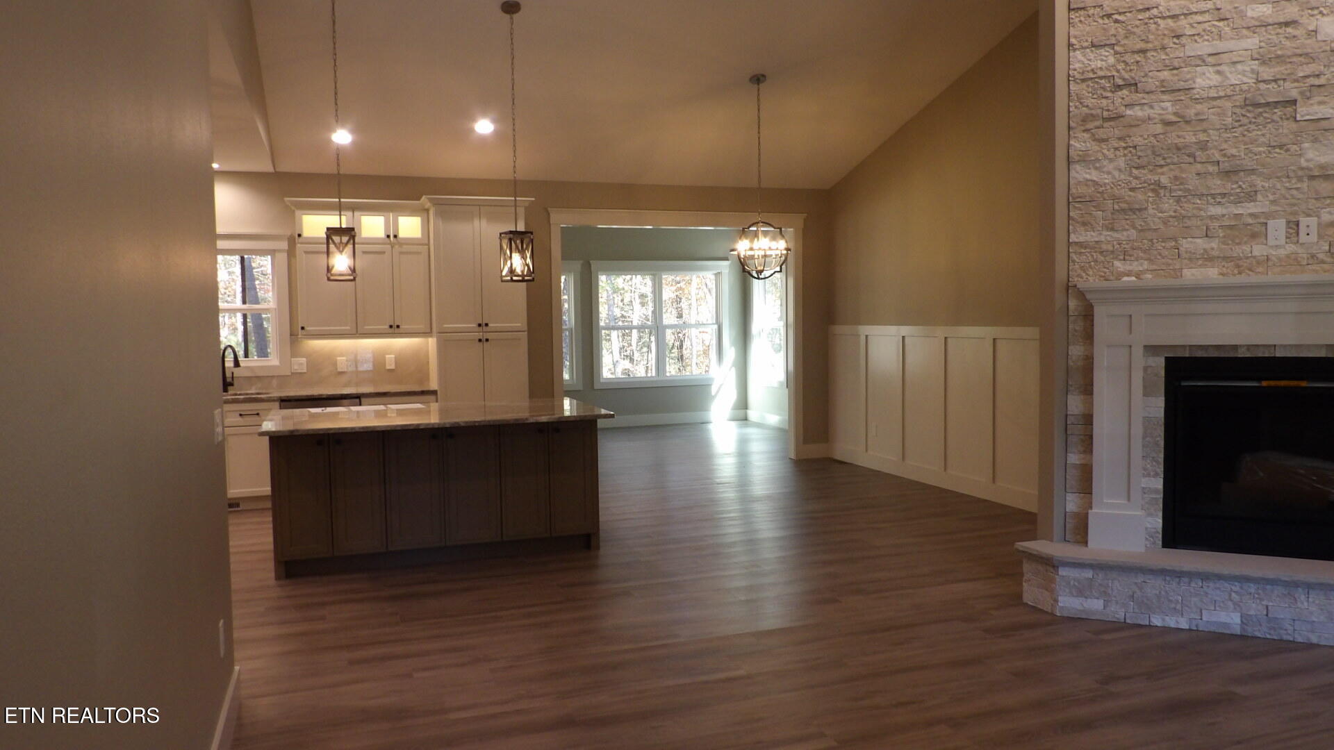 715 Westchester Drive