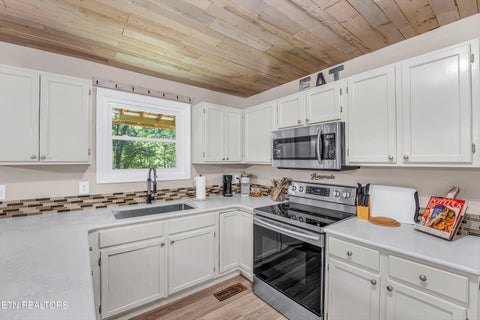 Tiny photo for 3401 Mountain Overlook Way, Sevierville, TN 37876 (MLS # 1355546)
