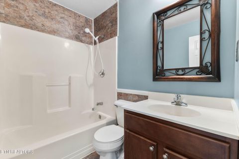 Tiny photo for 400 Cabbage Cemetery Rd, Washburn, TN 37888 (MLS # 1328295)