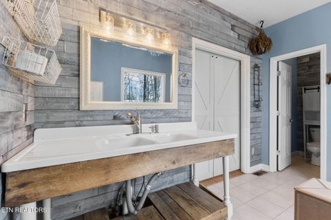 Tiny photo for 400 Cabbage Cemetery Rd, Washburn, TN 37888 (MLS # 1328295)