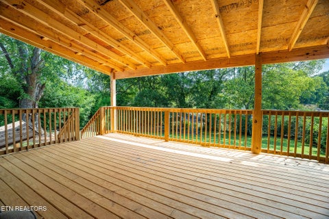 Tiny photo for 1020 Hillcrest Drive, Lenoir City, TN 37772 (MLS # 1355669)