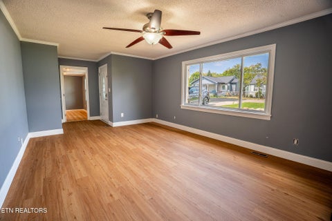Tiny photo for 1020 Hillcrest Drive, Lenoir City, TN 37772 (MLS # 1355669)