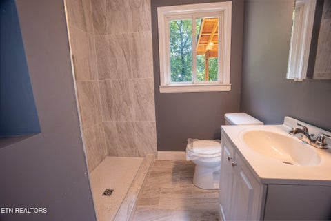 Tiny photo for 1020 Hillcrest Drive, Lenoir City, TN 37772 (MLS # 1355669)