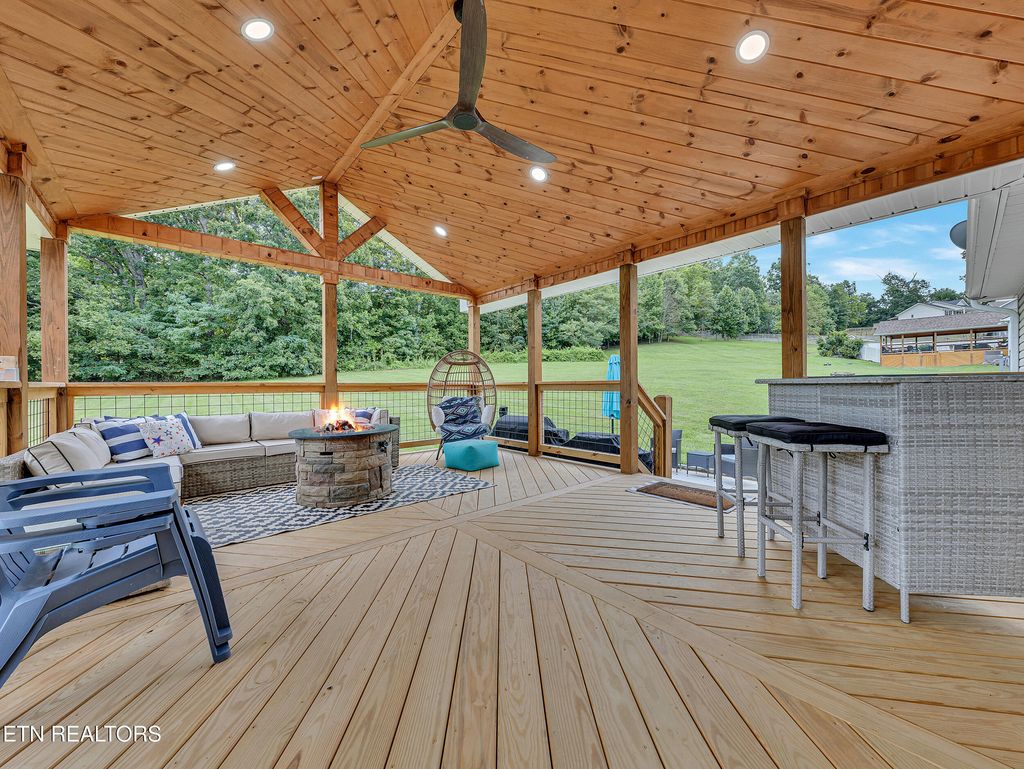 Photo of 115 Brighton Farms Way, Madisonville, TN 37354 (MLS # 1311202)