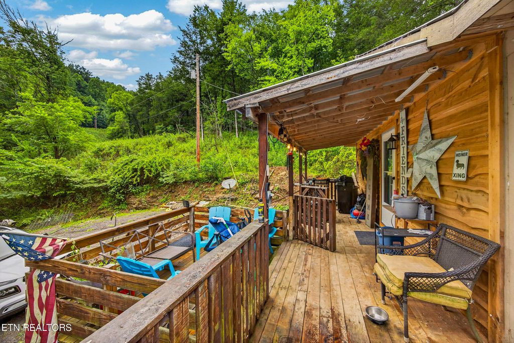Photo of 339 Wheeler Town Lane, Bloomington Springs, TN 38545 (MLS # 1348029)