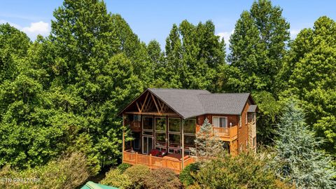 Photo of 1716 Smoky Hills Drive, Gatlinburg, TN 37738 (MLS # 1349232)