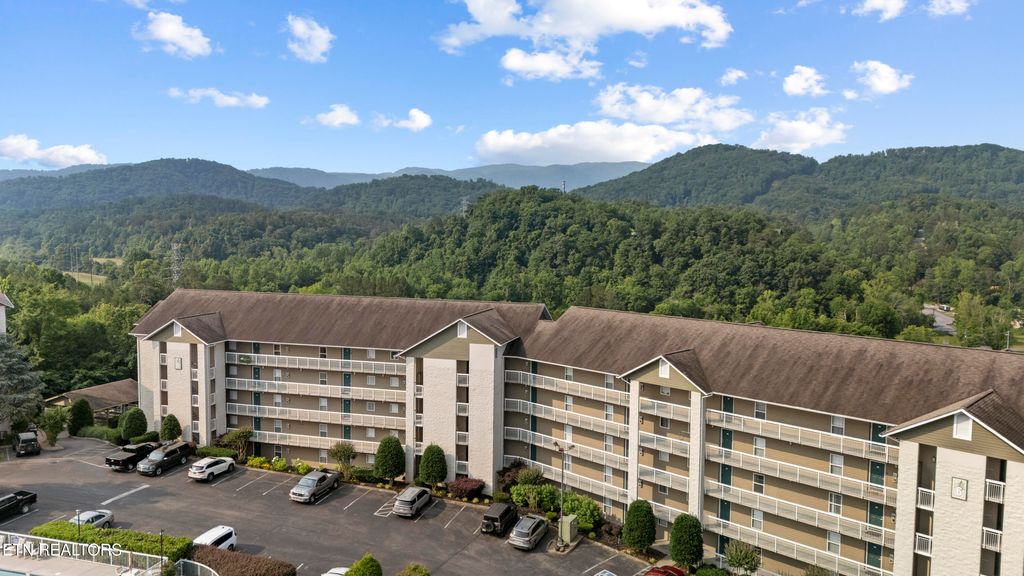 Photo of 205 Ogle Dr Dr #614, Pigeon Forge, TN 37863 (MLS # 1303291)