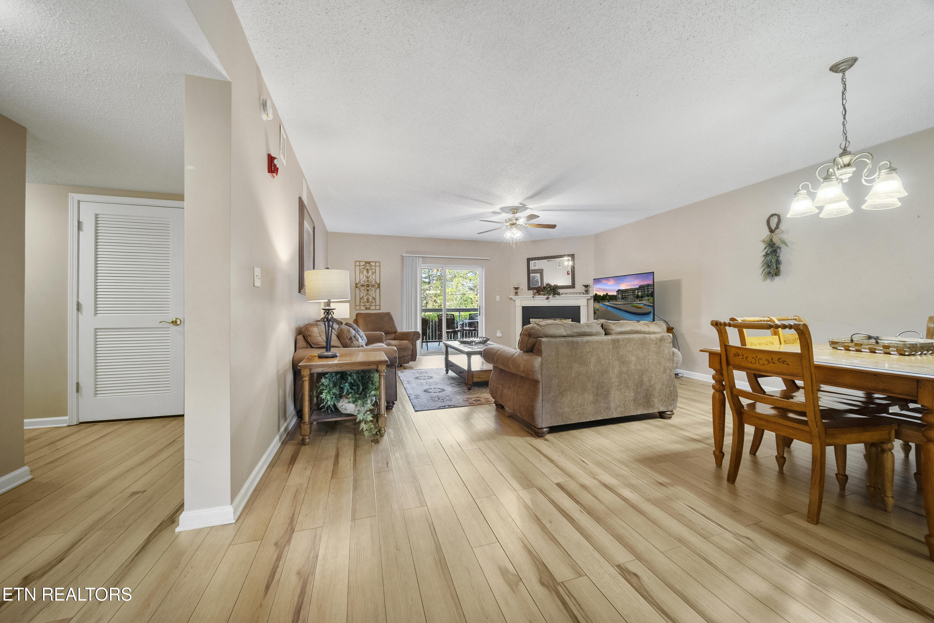 205 Ogle Dr 614