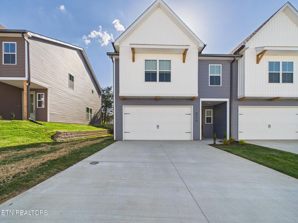 Photo of 1729 Lateglow Way, Knoxville, TN 37931 (MLS # 1338198)