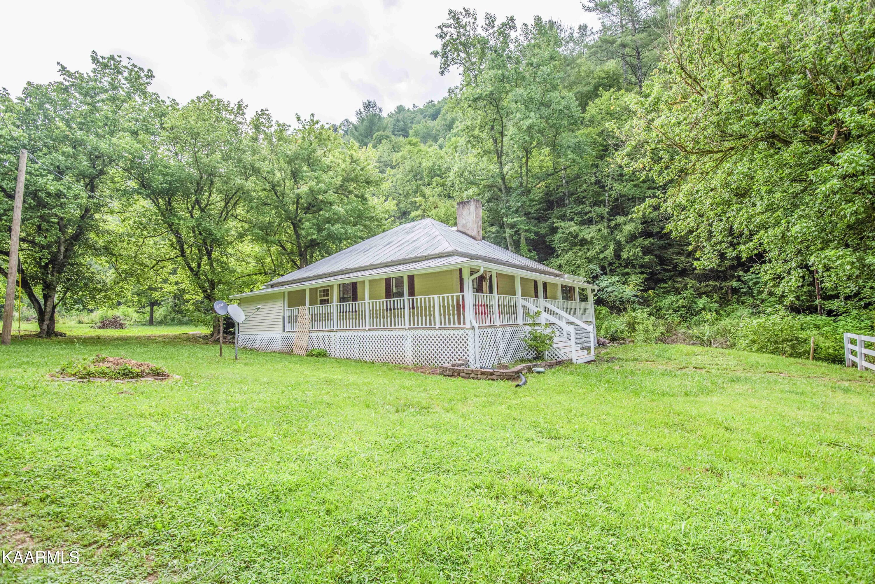 View Sevierville, TN 37876 house