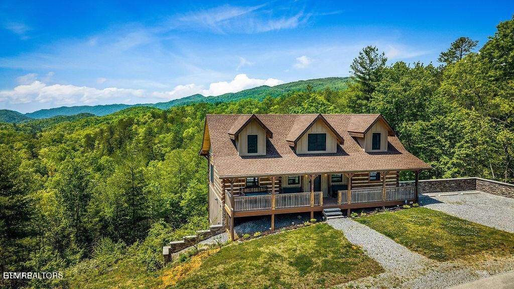 Photo of 335 Hawken Drive, Walland, TN 37886 (MLS # 1340522)
