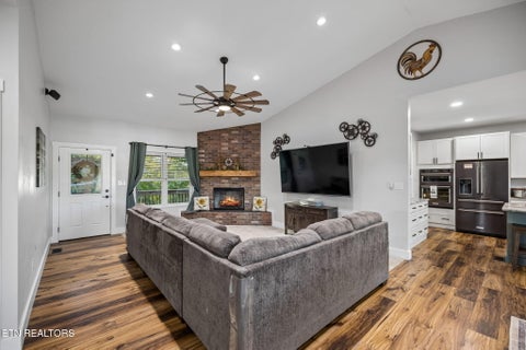 Tiny photo for 502 Coile Rd, Jefferson City, TN 37760 (MLS # 1359429)