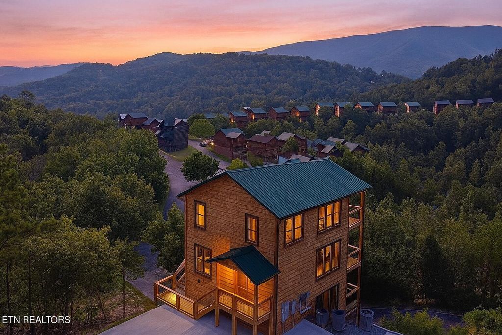 Photo of 2412 Mountain Ridge Way, Sevierville, TN 37862 (MLS # 1315920)