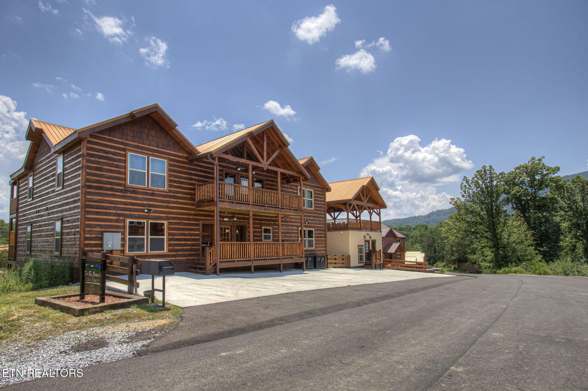 2215 Jericho Way