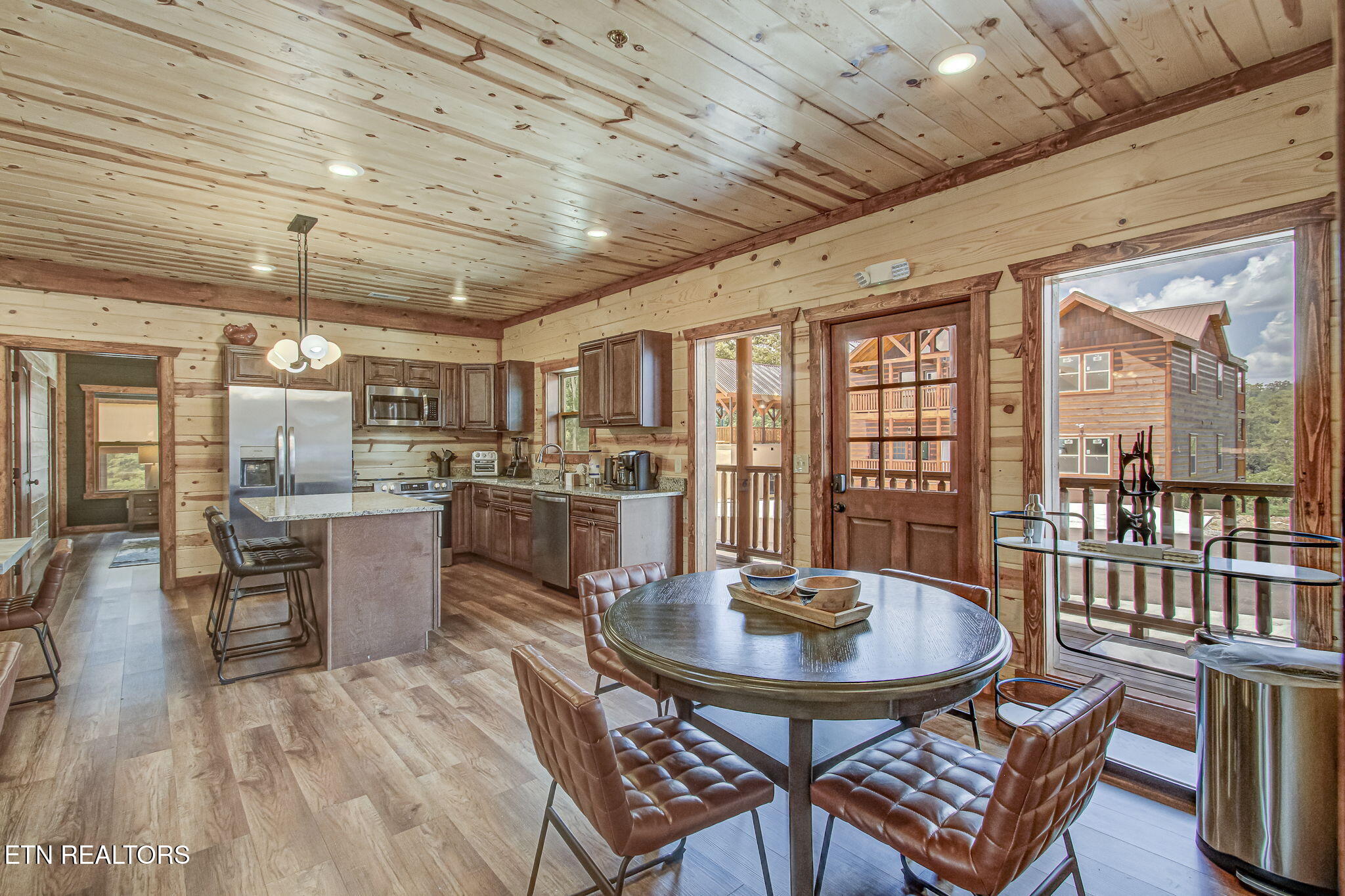2215 Jericho Way