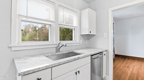 Tiny photo for 4824 Skyline Drive, Knoxville, TN 37914 (MLS # 1331342)