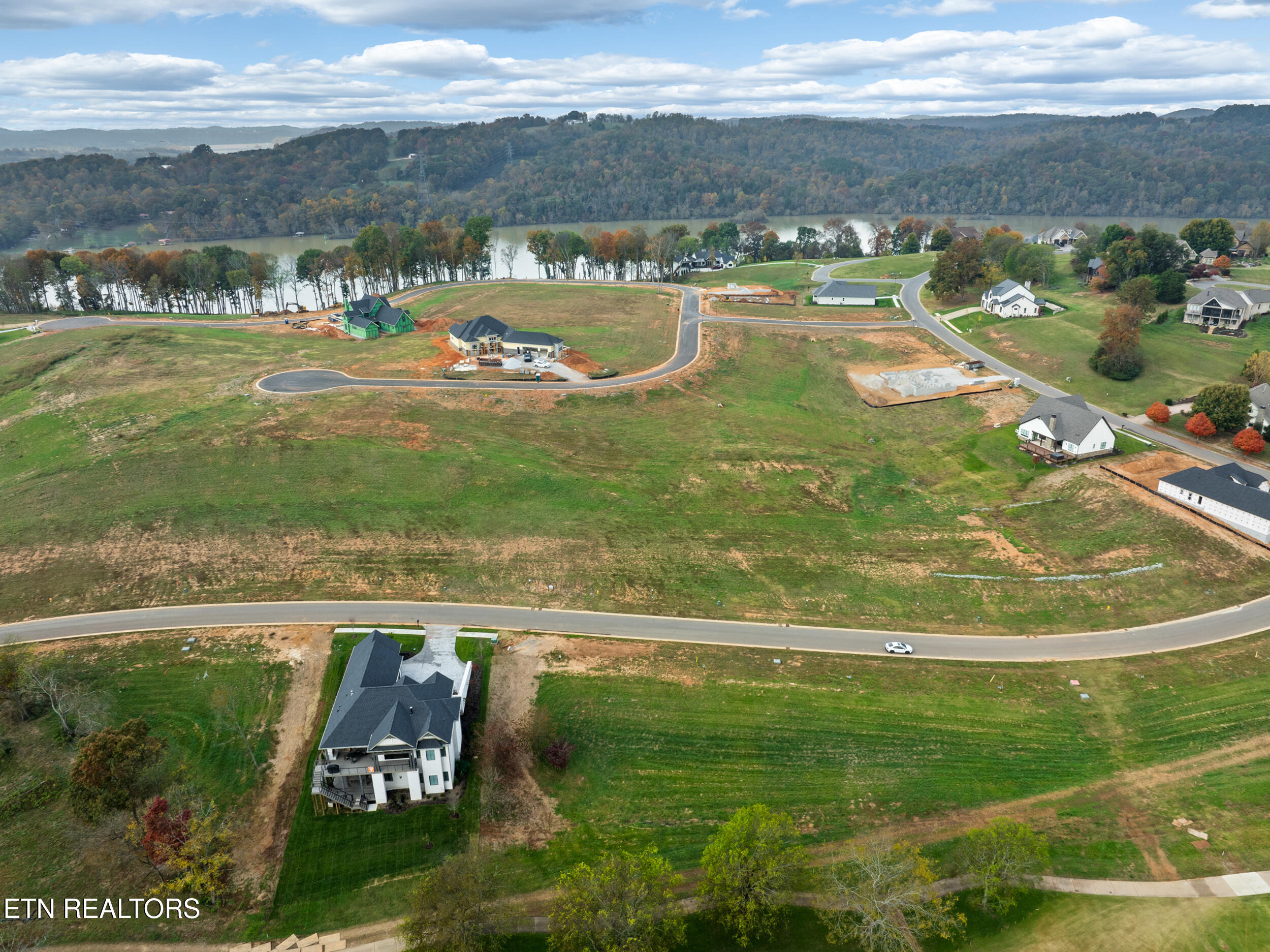 512 Mockingbird Lane