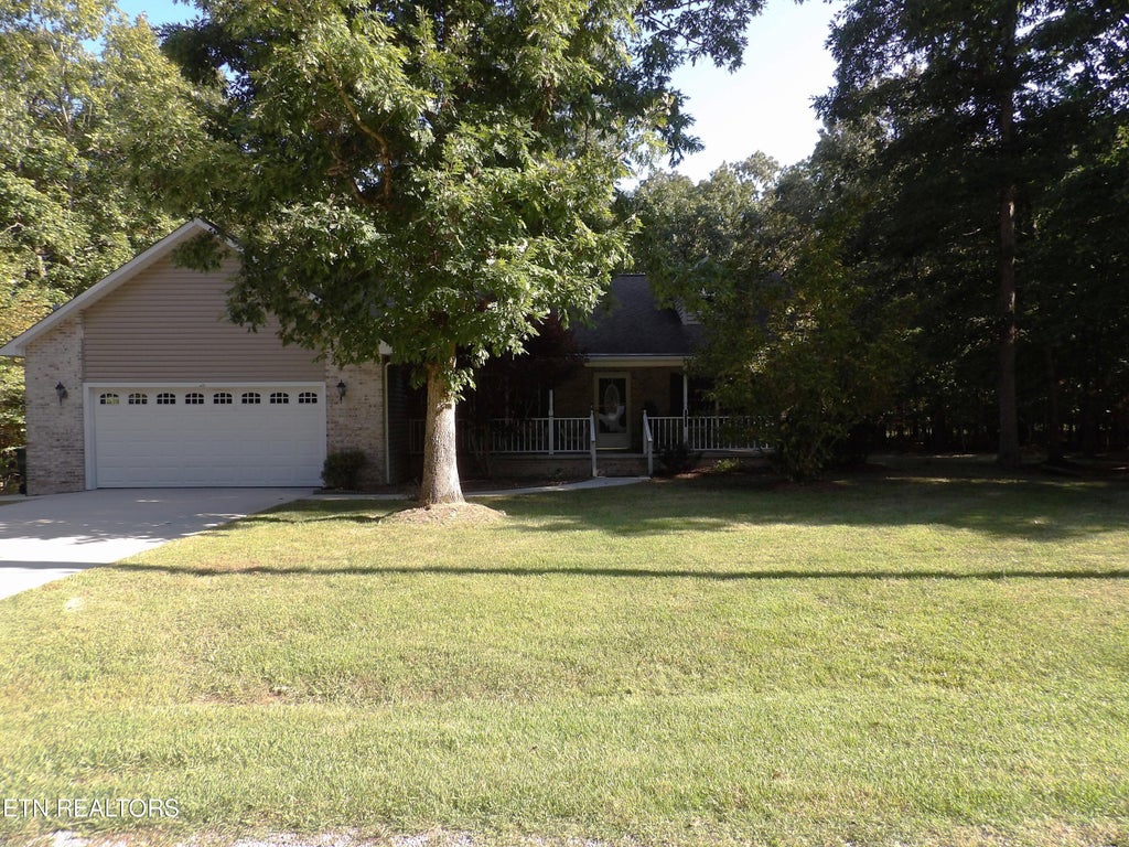 Photo of 4017 Sioux Rd, Crossville, TN 38572 (MLS # 1354256)