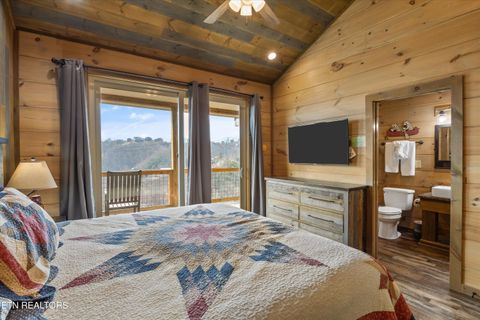 Tiny photo for 986 Chestnut Drive, Gatlinburg, TN 37738 (MLS # 1333915)