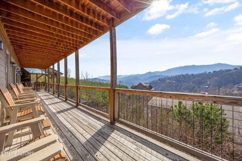 Tiny photo for 986 Chestnut Drive, Gatlinburg, TN 37738 (MLS # 1333915)