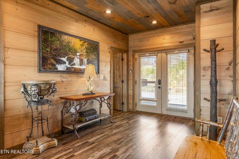 Tiny photo for 986 Chestnut Drive, Gatlinburg, TN 37738 (MLS # 1333915)