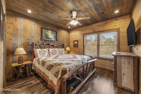 Tiny photo for 986 Chestnut Drive, Gatlinburg, TN 37738 (MLS # 1333915)