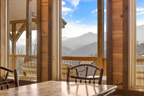 Tiny photo for 986 Chestnut Drive, Gatlinburg, TN 37738 (MLS # 1333915)