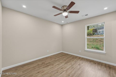 Tiny photo for 409 Baumgartner Rd, Harriman, TN 37748 (MLS # 1355785)