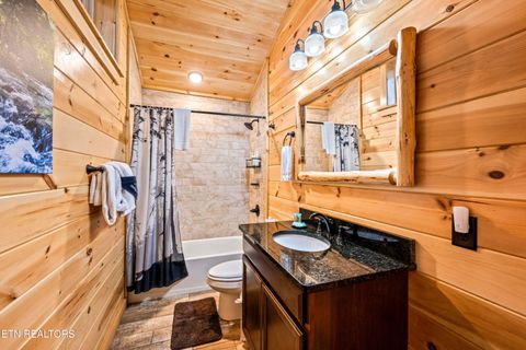 Tiny photo for 244 Forrest Loop Way, Gatlinburg, TN 37738 (MLS # 1340677)
