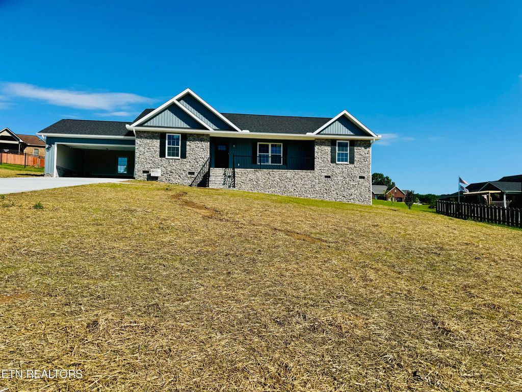 Photo of 265 DUDLEY Lane #d, Tazewell, TN 37879 (MLS # 1253969)