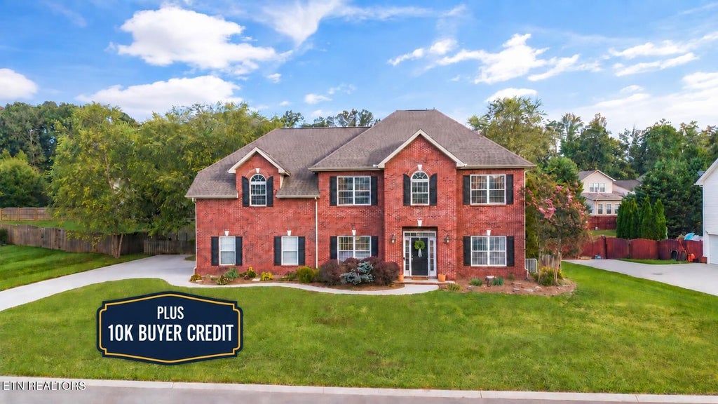 Photo of 1376 Silver Leaf Drive, Lenoir City, TN 37772 (MLS # 1345451)